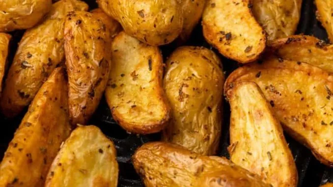 Air Fryer Fingerling Potatoes | Everyday Family Cooking