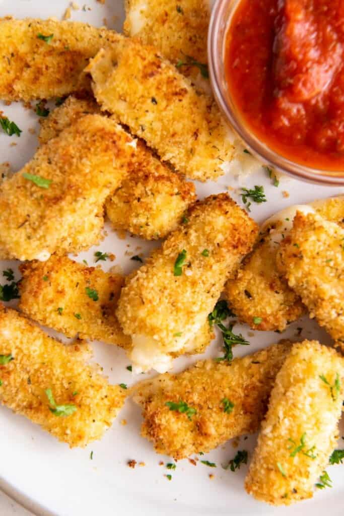 crispy mozzarella sticks