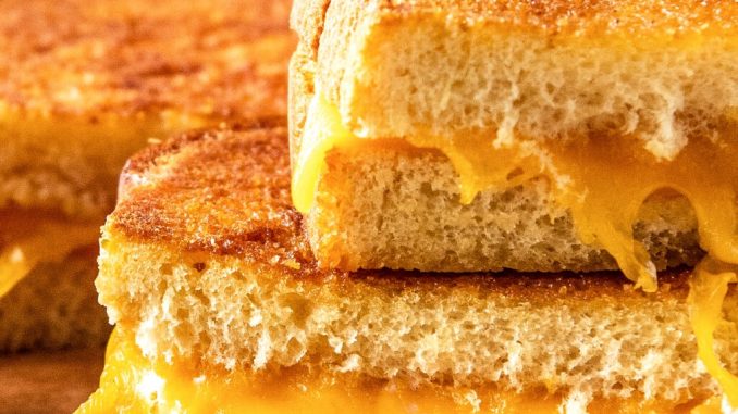 How to Make the Perfect Air Fryer Grilled Cheese