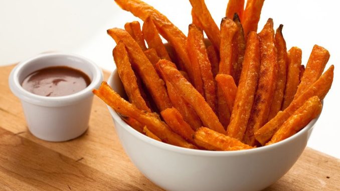 Air Fried Sweet Potato Fries: Cut sweet potatoes into thin strips and toss them in a little olive oil. Season with salt, paprika, and garlic powder. Air fry at 400°F (200°C) for 15-20 minutes or until crispy. Enjoy as a healthier alternative to regular fries.