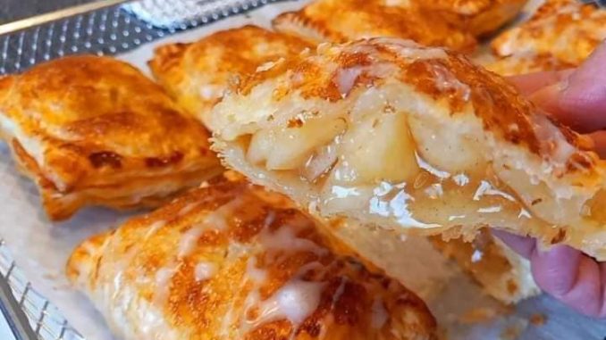 Air-Fryer-Apple-Turnovers-with-Puff