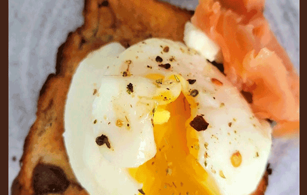 Poaching eggs in an air fryer